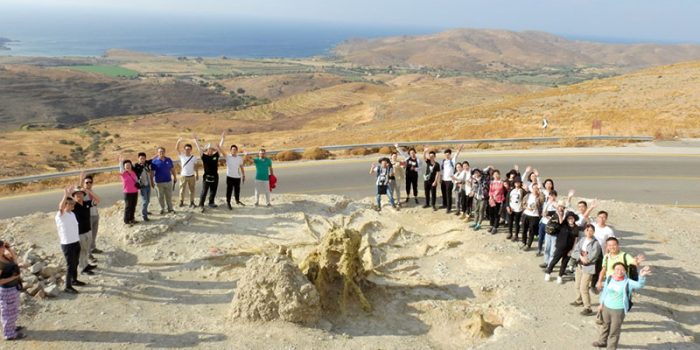 ΑΣΚΗΣΗ ΦΟΙΤΗΤΩΝ TOΥ ΠΑΝΕΠΙΣΤΗΜΙΟΥ ΝΑΝJING ΣΤΗ ΛΕΣΒΟ ΣΕ ΣΥΝΕΡΓΑΣΙΑ ΜΕ ΤΟ ΠΑΝΕΠΙΣΤΗΜΙΟ ΑΙΓΑΙΟΥ KAI TO MOYΣΕΙΟ ΦΥΣΙΚΗΣ ΙΣΤΟΡΙΑΣ ΑΠΟΛΙΘΩΜΕΝΟΥ ΔΑΣΟΥΣ</br>ΕΝΘΟΥΣΙΑΣΜΕΝΟΙ ΑΠΟ ΤΟ ΦΥΣΙΚΟ ΠΕΡΙΒΑΛΛΟΝ ΤΗΣ ΛΕΣΒΟΥ